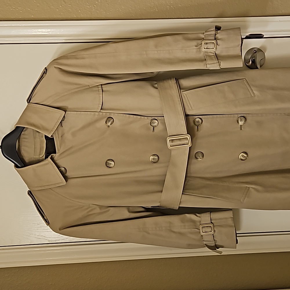 EUC Vintage Ladies' London Fog Trench Coat with Zip-out Lining Size 8 - Picture 4 of 16